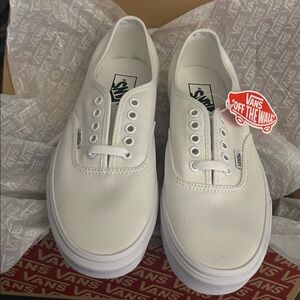NWOT Womens Vans 'Authentic' True White